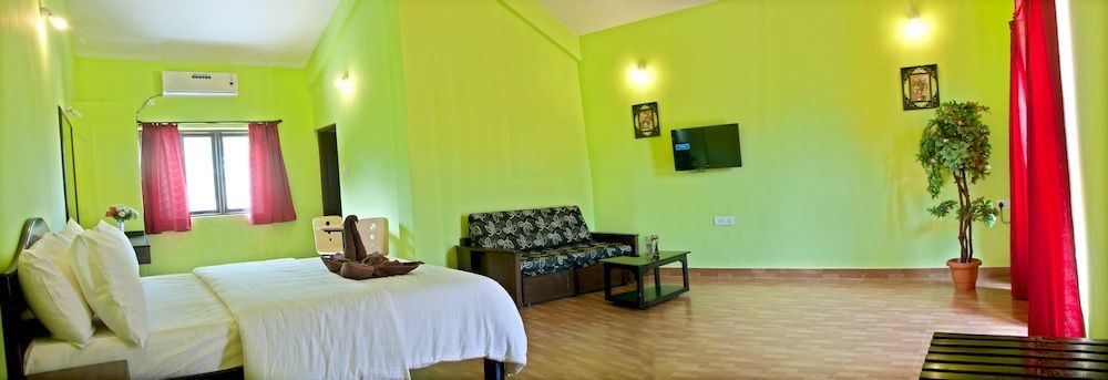 Marina Bay Beach Resort Кандолім Екстер'єр фото